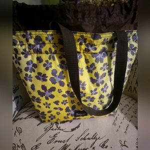 Thirty one draw string lunch tote- yellow